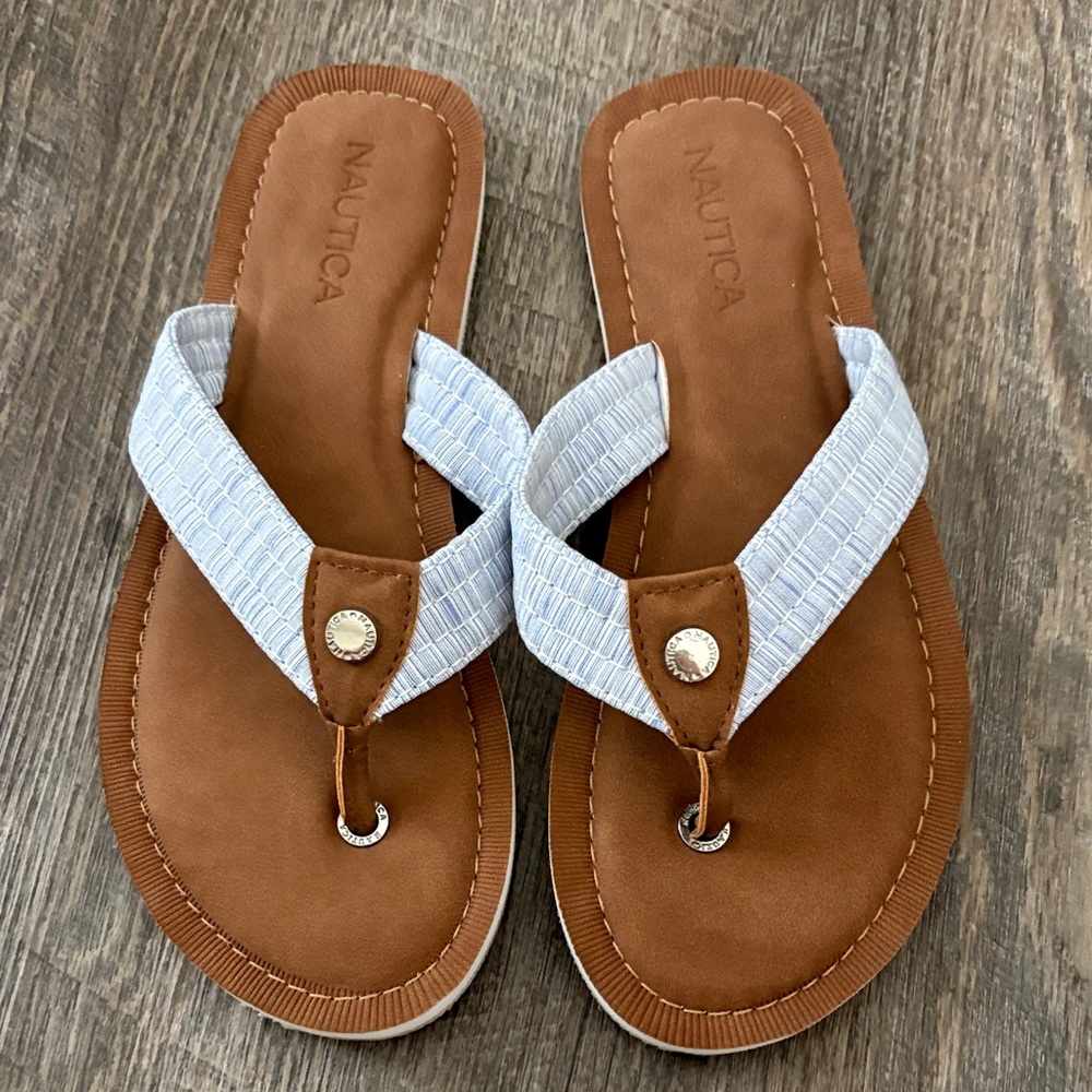 Nautica Tan and White Sandals